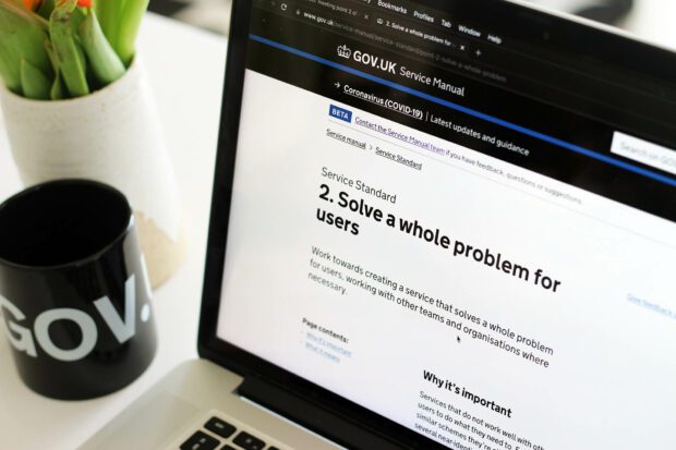 A computer laptop showing the web page of point 2 of the Service Standard: Solve a whole problem for users